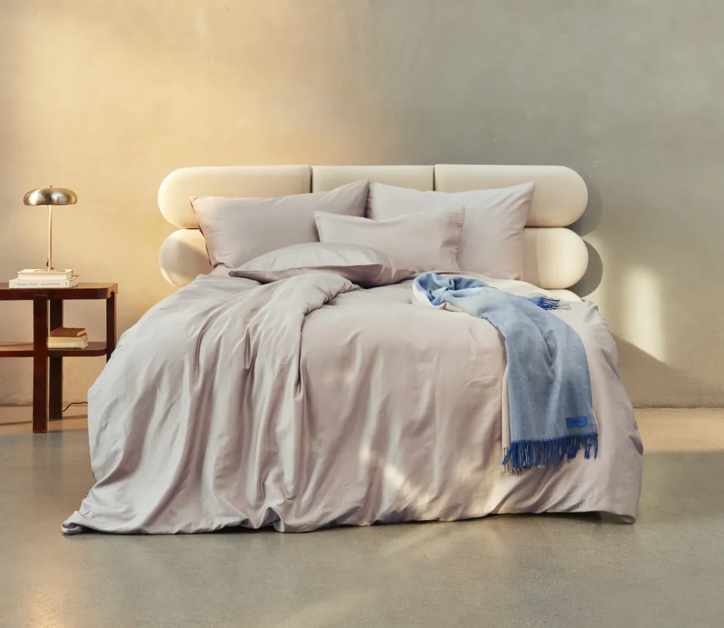 Im Royfort Luxus Bettwäsche Markenshop finden Sie Bettwäsche und Spannbettlaken Royfort Bettwäsche Markenshop