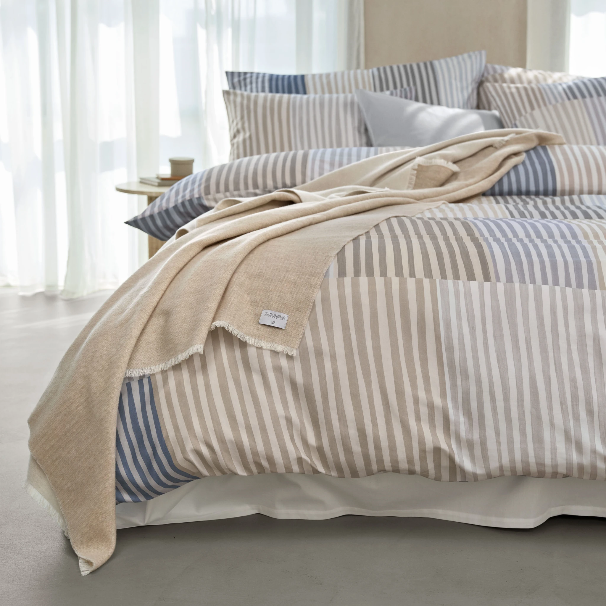 Schlossberg Bettwäsche MELVIN Satin Noblesse Beige Produkt 2 Schlossberg Bettwäsche MELVIN Satin Noblesse Beige 2