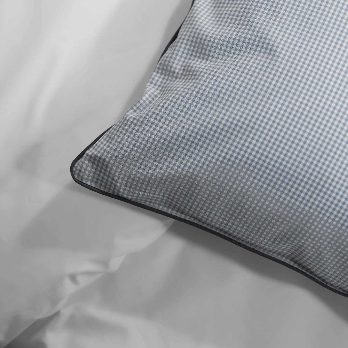 Graser Bettwäsche VICHY Perkal Silber-Ebenholz Produktbild Graser Bettwäsche VICHY Perkal Silber-Ebenholz
