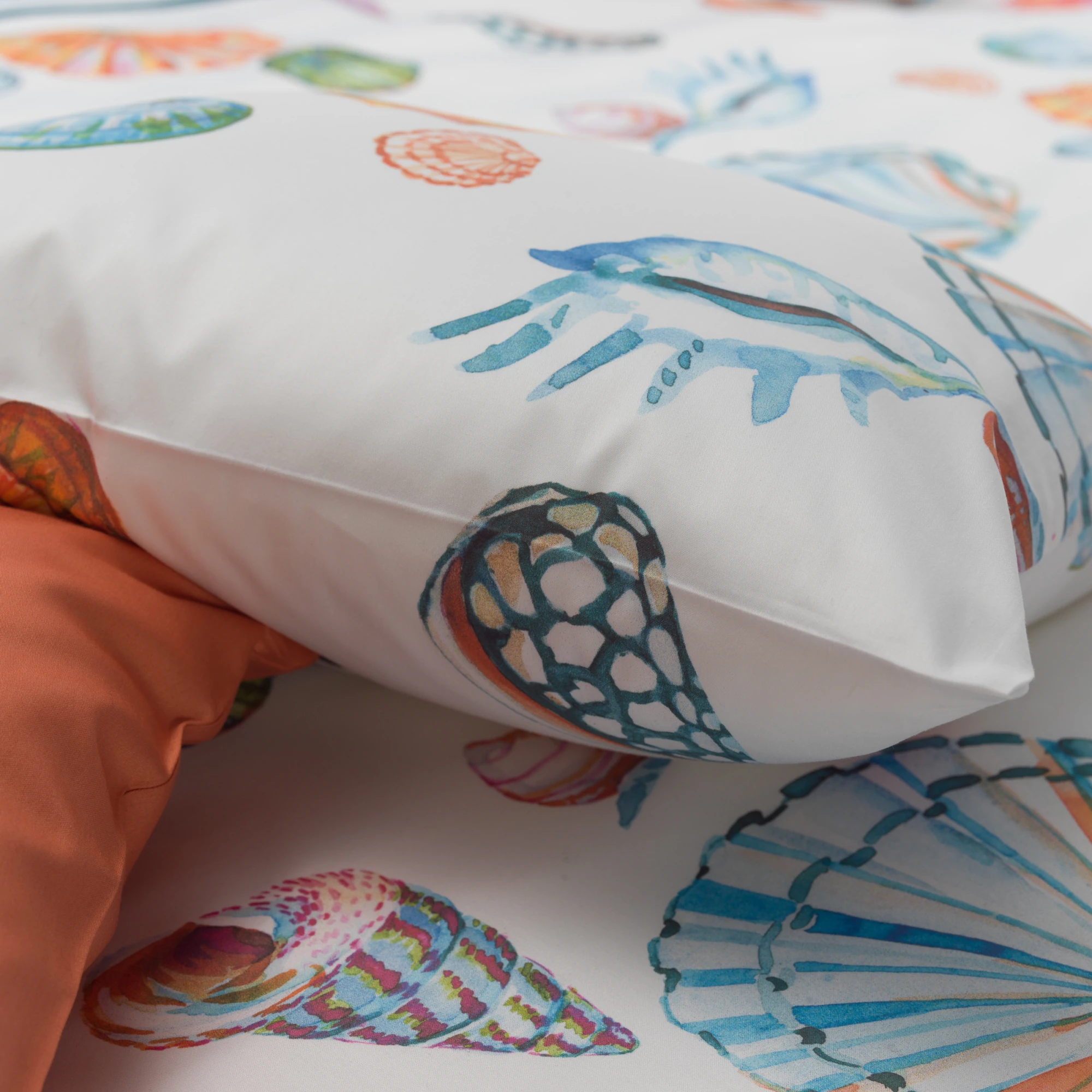 graser bettwaesche fenella beach satin weiss weiss atlantis detail 2