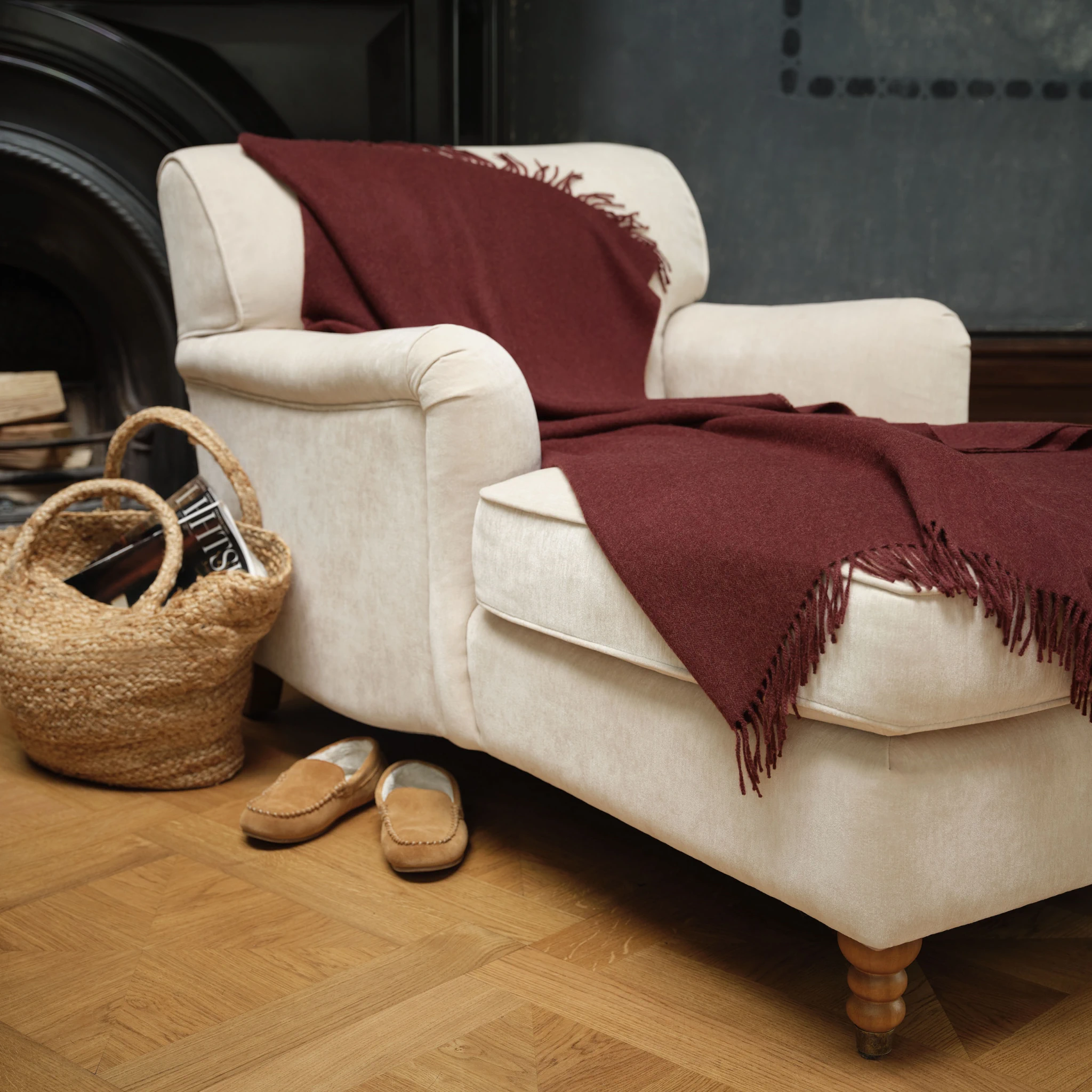 Schlossberg Throw MILO Alpaca Burgundy product picture 3 Schlossberg Throw MILO Alpaca Burgundy 3
