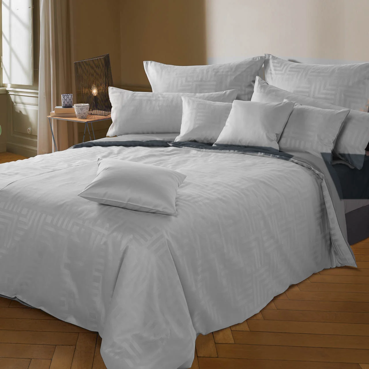 Graser Bettwäsche RIVA Satin Kristall-Ebenholz Produkt Graser Bettwäsche RIVA Satin Kristall-Ebenholz