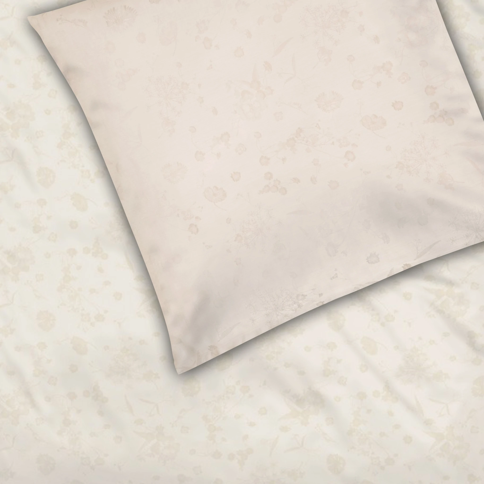 Christian Fischbacher Bettwäsche FIORI PASTELLO Jacquard Ivoire Produktbild Christian Fischbacher Bettwäsche FIORI PASTELLO Jacquard Ivoire