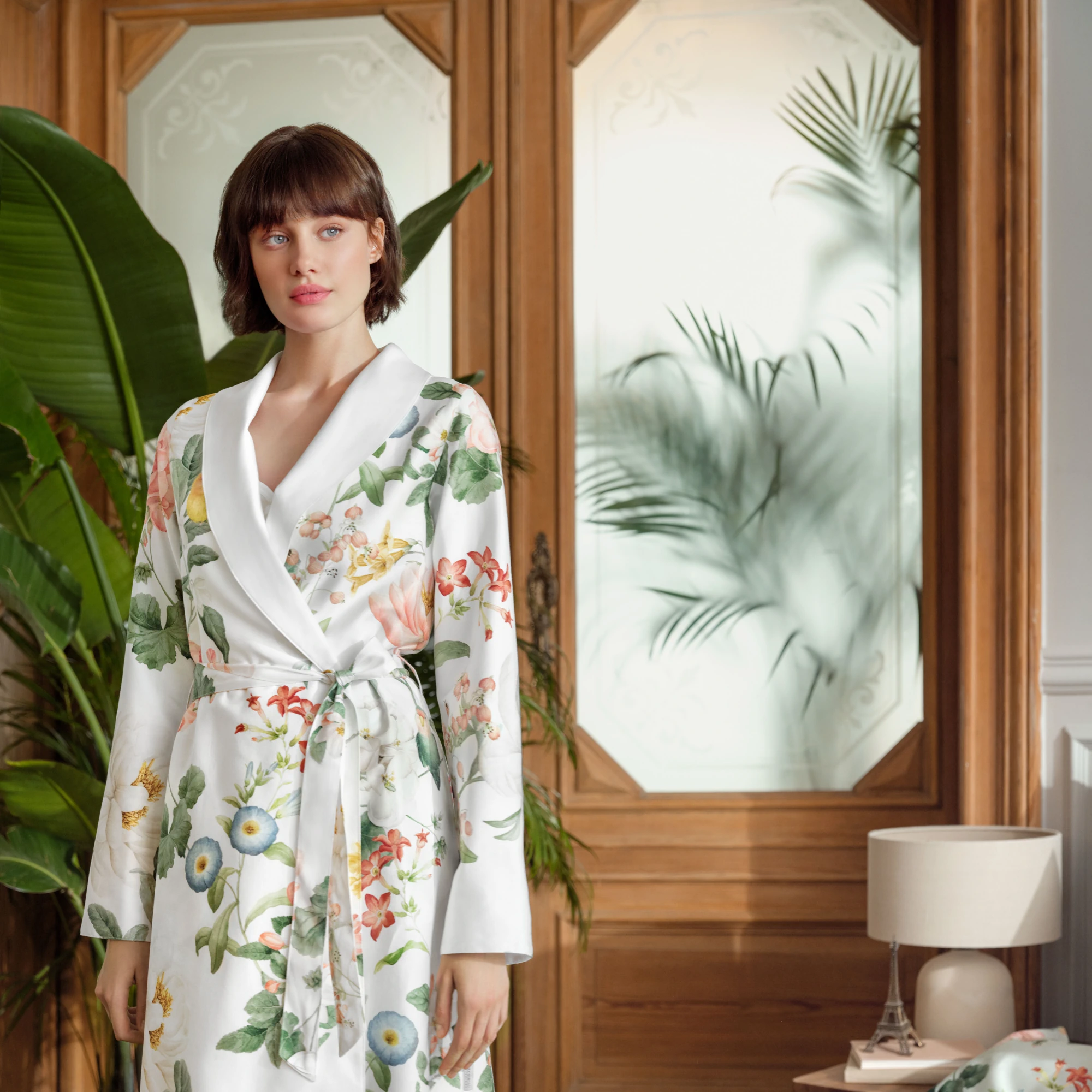 schlossberg bademantel artemis satin blanc model