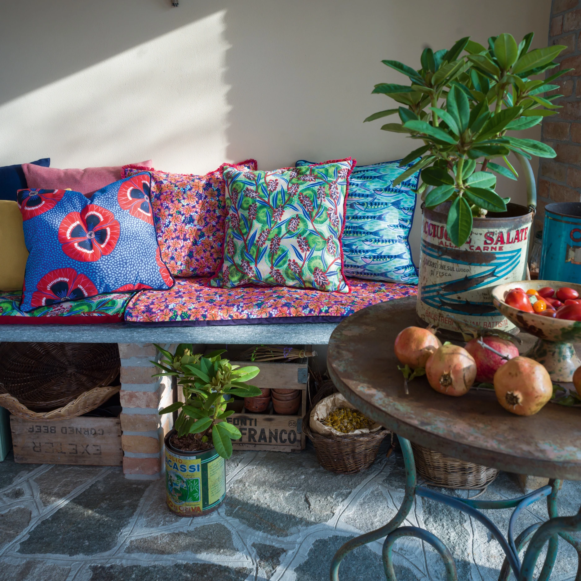 christian fischbacher poppy dekokissen bezug wupcf 42079A ambiente produktbild christian fischbacher poppy dekokissen bezug wupcf 42079A ambiente