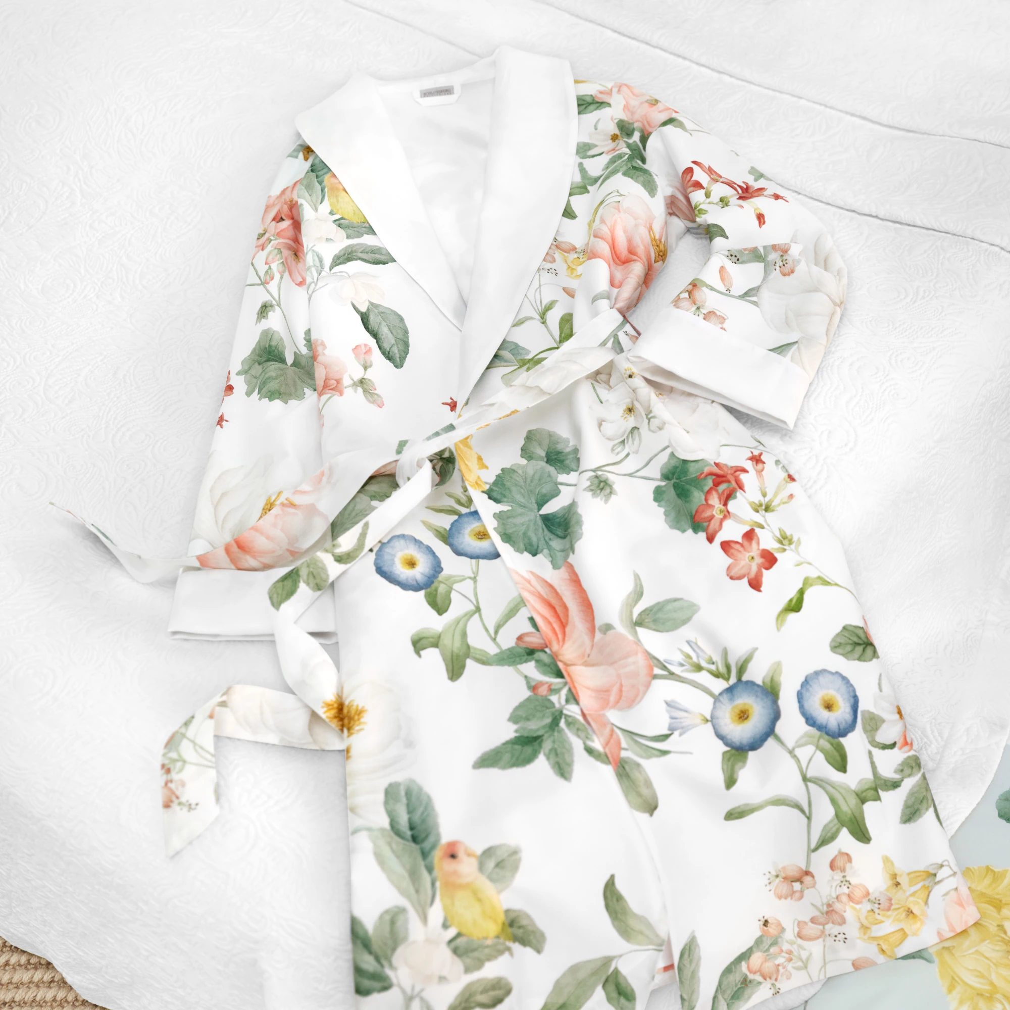 schlossberg bademantel artemis satin blanc detail 2