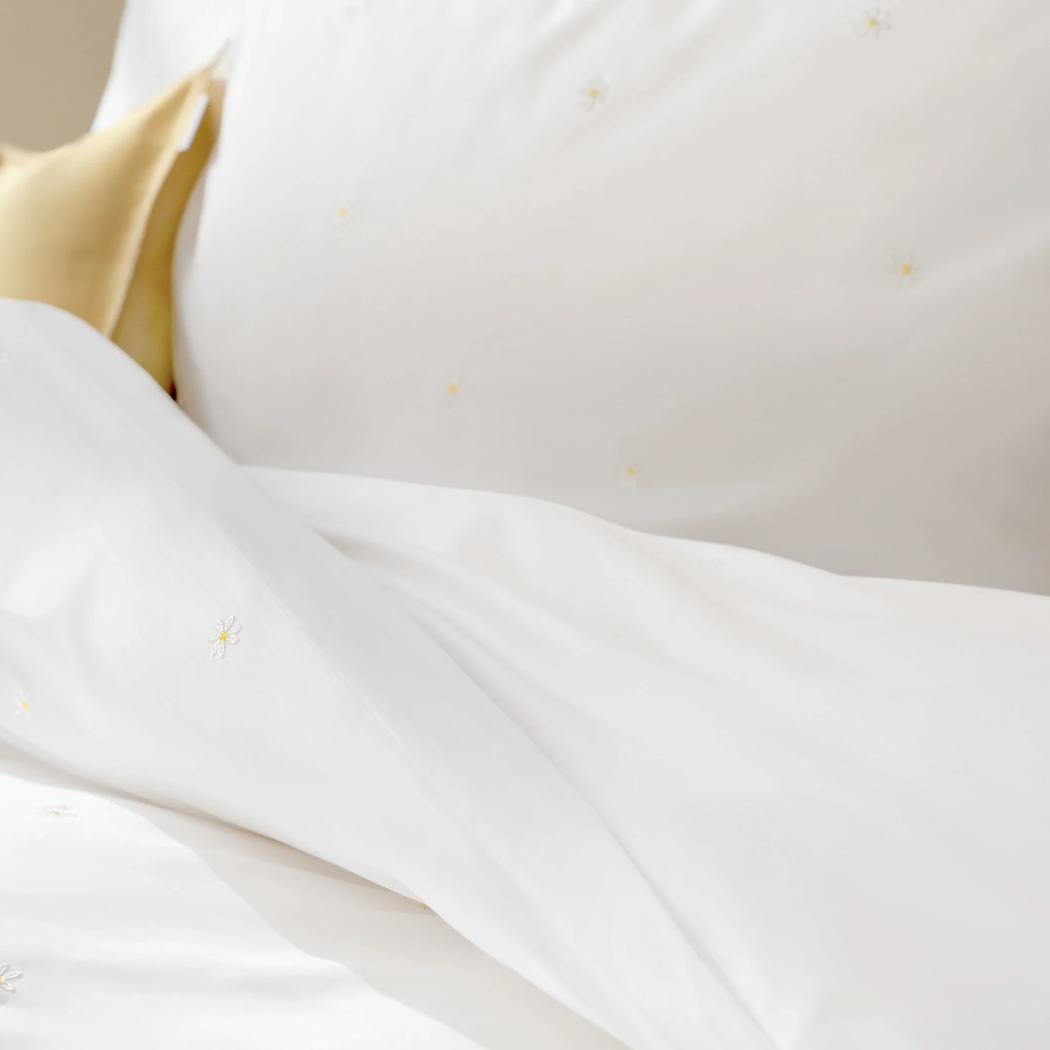 Schlossberg Bettwäsche DAISY Satin Noblesse Blanc Produkt 5 Schlossberg Bettwäsche DAISY Satin Noblesse Blanc 5