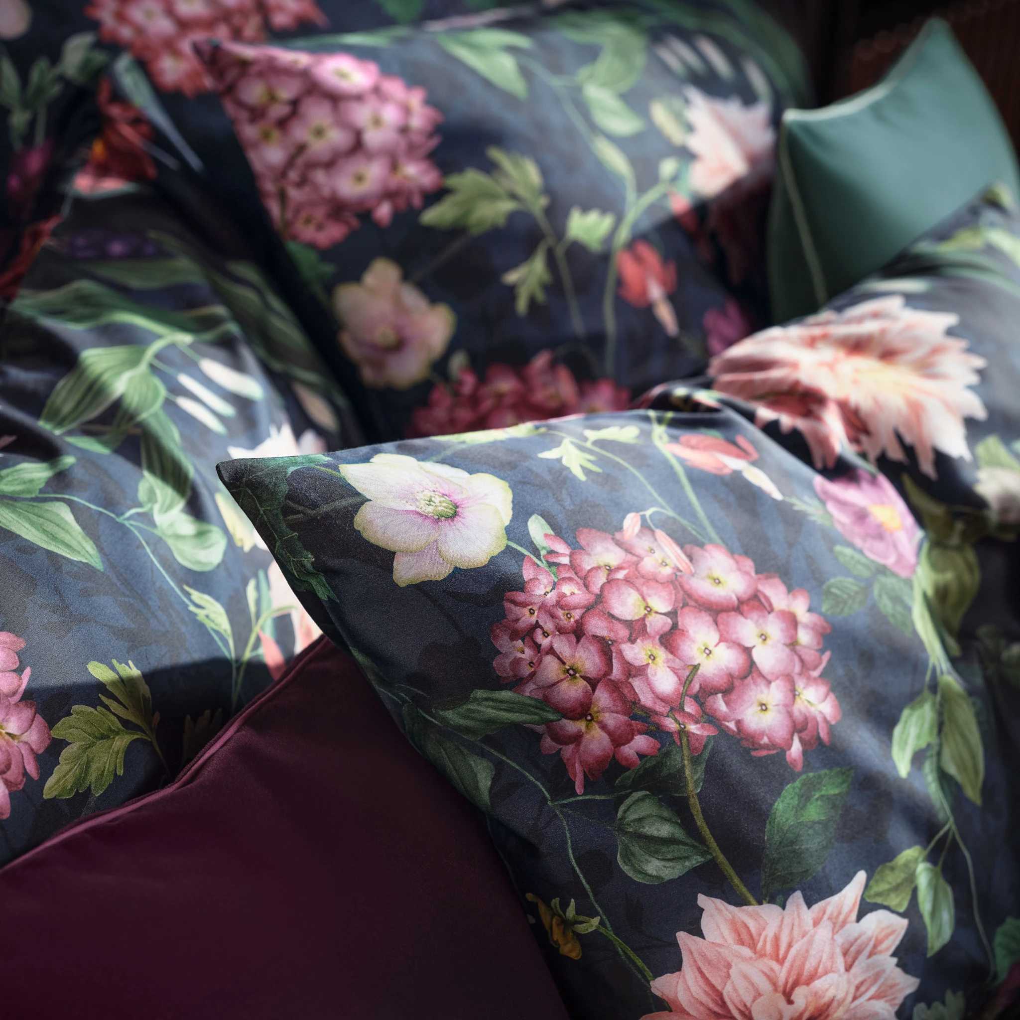Schlossberg Bettwäsche OPHELIA Satin Noblesse Bleu Produkt 3 Schlossberg Bettwäsche OPHELIA Satin Noblesse Bleu 3