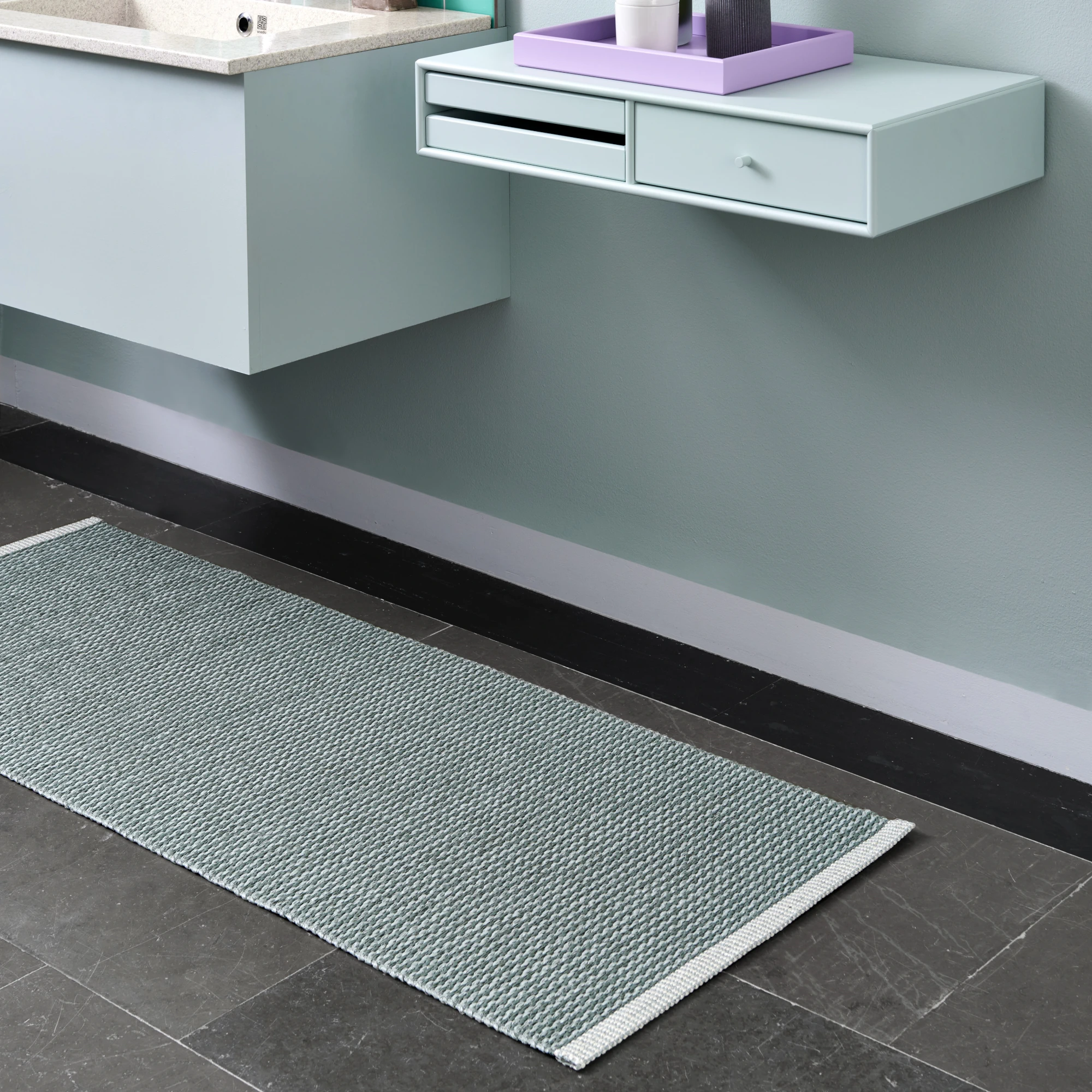 pappelina teppich mono sage army ambiente