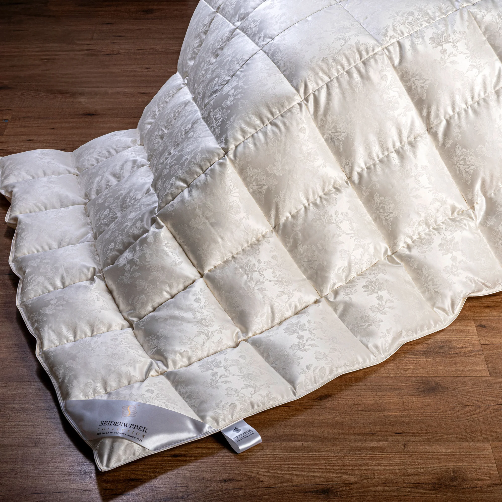 Seidenweber Bettdecke CALYPSO Seide Warm