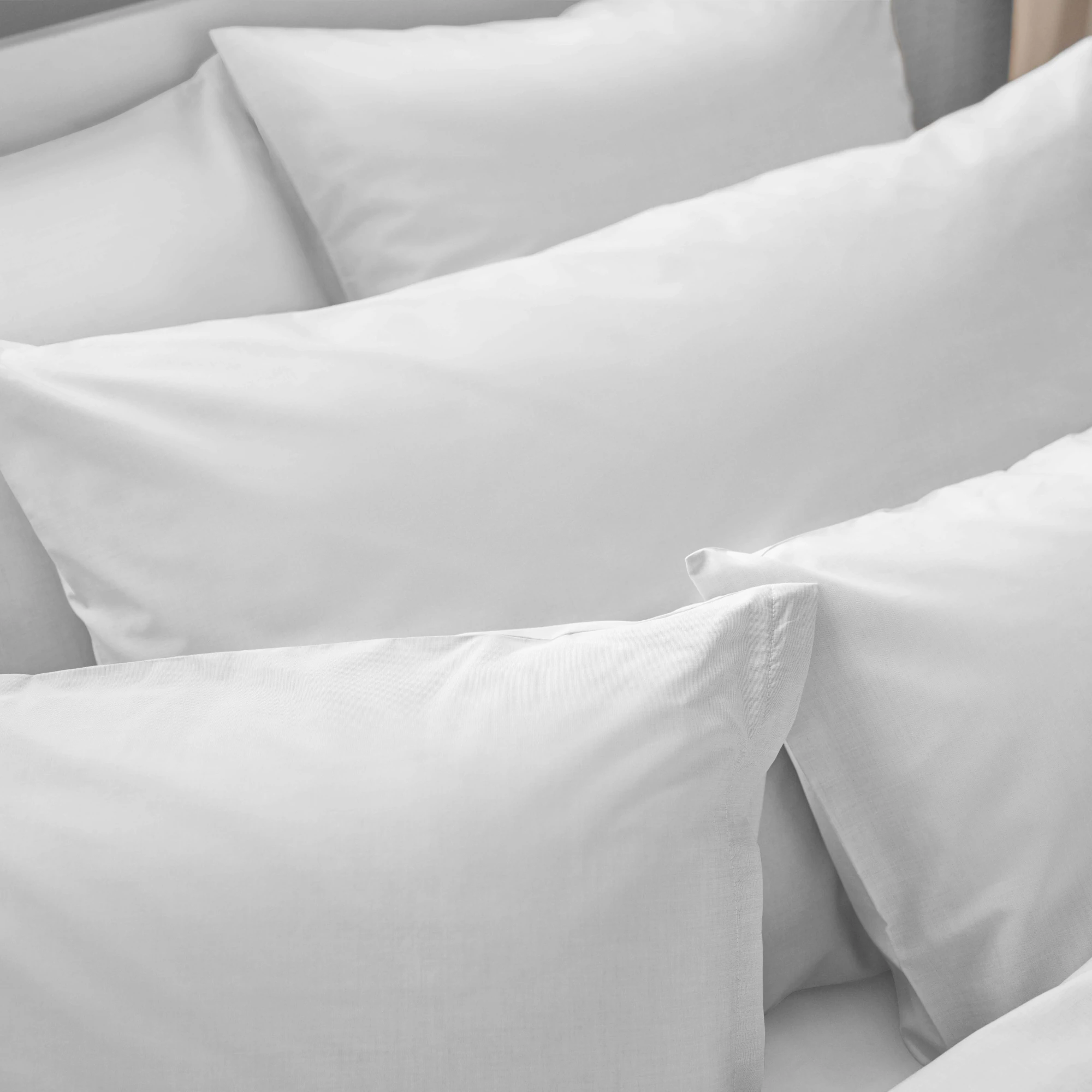 schlossberg bettwaesche samos popeline gris detail 2