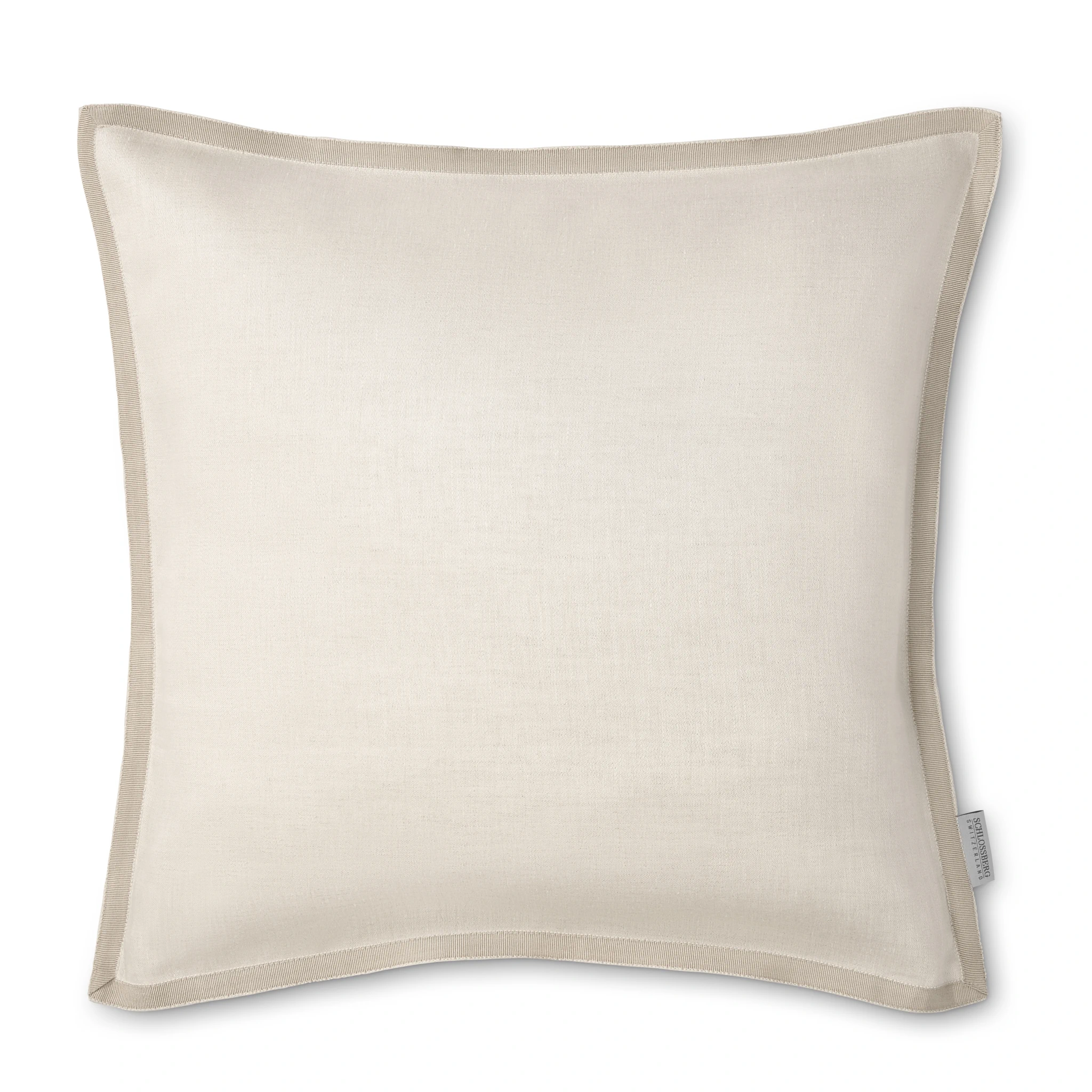 Schlossberg Dekokissen SOLENE Leinensatin Sand Produktbild Schlossberg Dekokissen SOLENE Leinensatin Sand