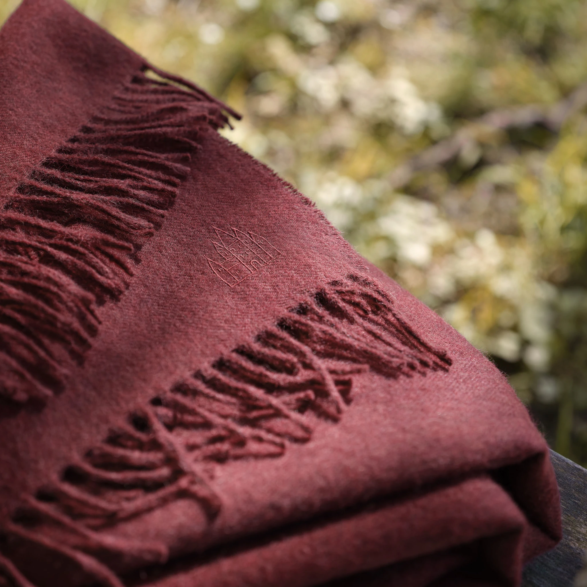 Schlossberg Throw MILO Alpaca Burgundy product picture 1 Schlossberg Throw MILO Alpaca Burgundy 1